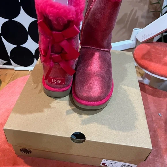 UGG Pink Boots never worn - Picture 3 of 4